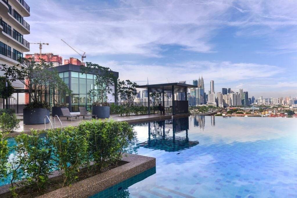 10Mins To Klcc W Lrt+Mall+Netflix Muji Urban Куала-Лумпур Екстер'єр фото